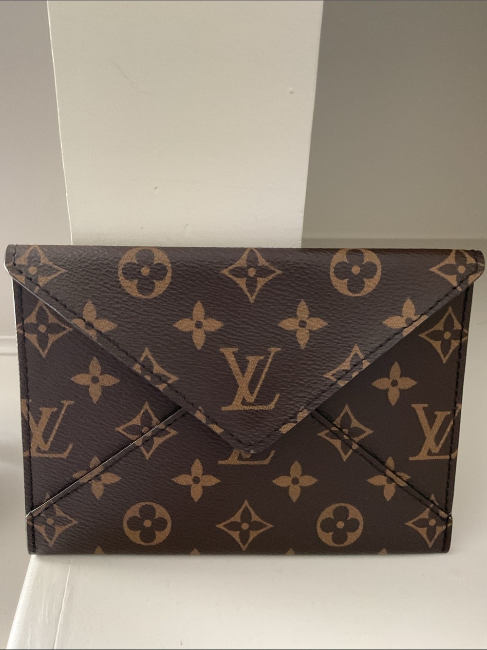 BRAND NEW Louis Vuitton Medium Kirigami Pouch (Cream) + Gift Bag & Ribbon